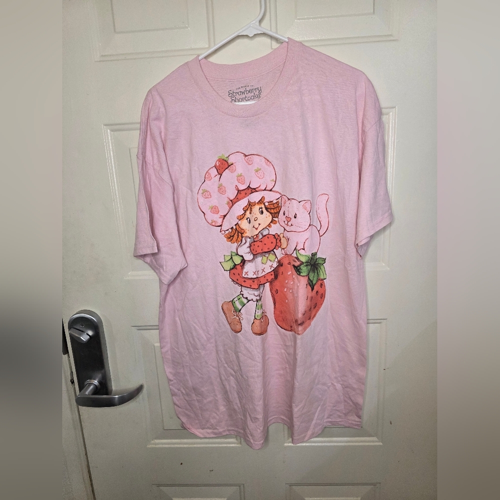 Strawberry Shortcake‎ Pink T-Shirt Size Large